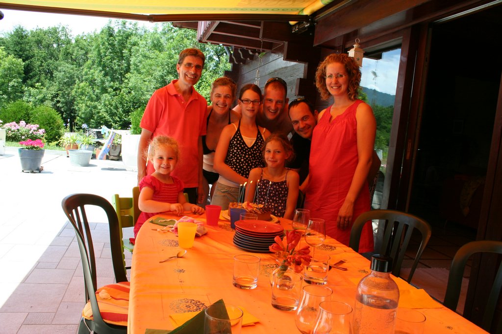 fam10sum18.JPG